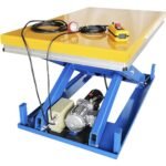 eurokraft | basic | Table élévatrice | force 2200 kg | dim plate-forme L x l 1350 x 800 mm